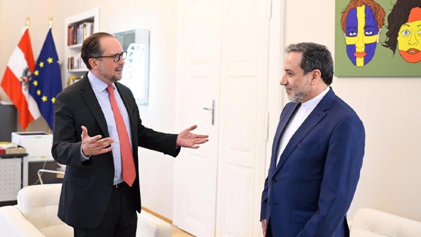 Iranpress: Araghchi meets Austrian FM before JCPOA joint commission meeting