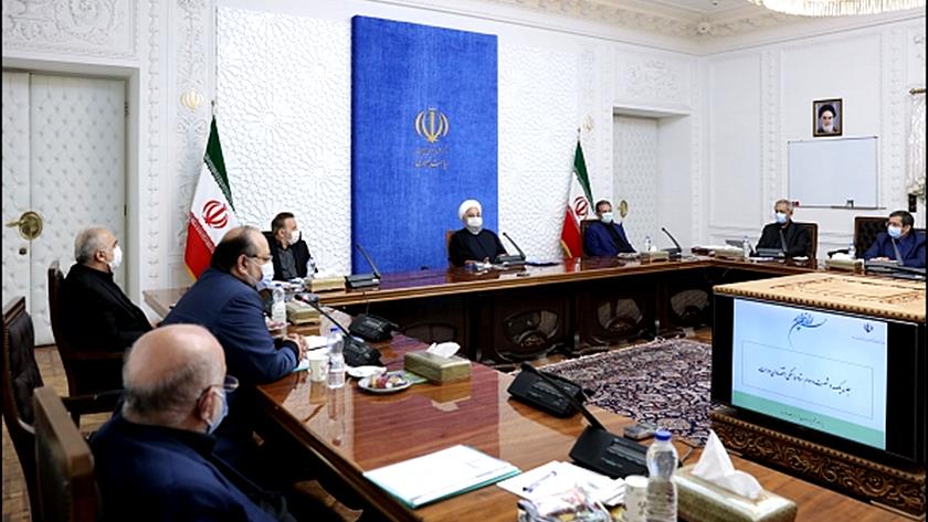 Iranpress: Rouhani: We never let economic shocks affect Iran