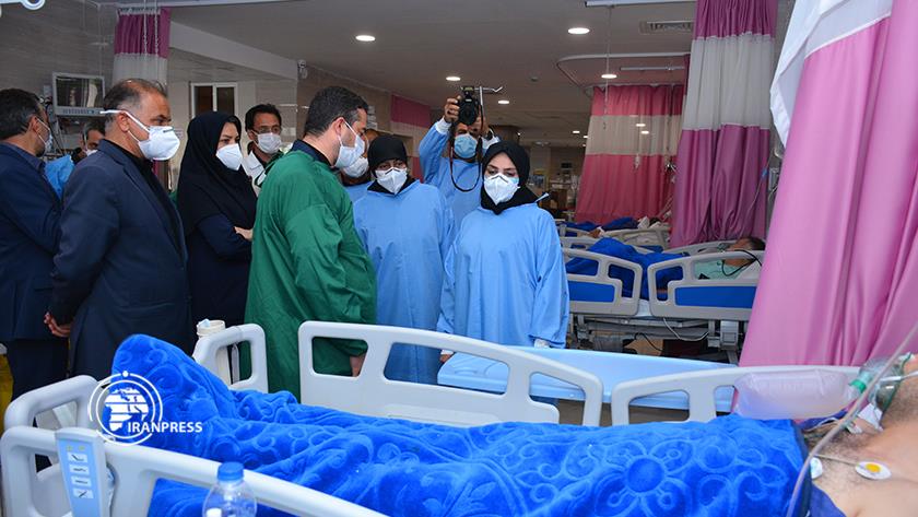 Iranpress: Health Ministry spokeswoman visits Boo Ali Sina Hospital in Qazvin