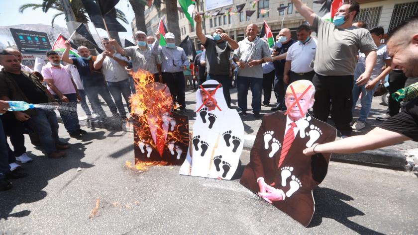 Iranpress: Arab artists, intellectuals, cultural figures boycott UAE after Israel deal