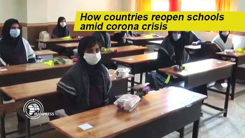 Iranpress: Iranian schools continue educating students while observing health protocols 