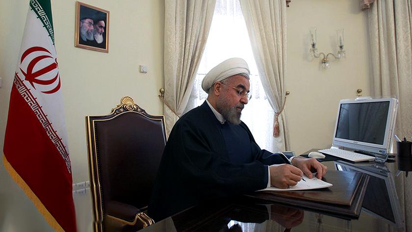 Iranpress: Rouhani calls for development of relations between Iran, Tajikistan