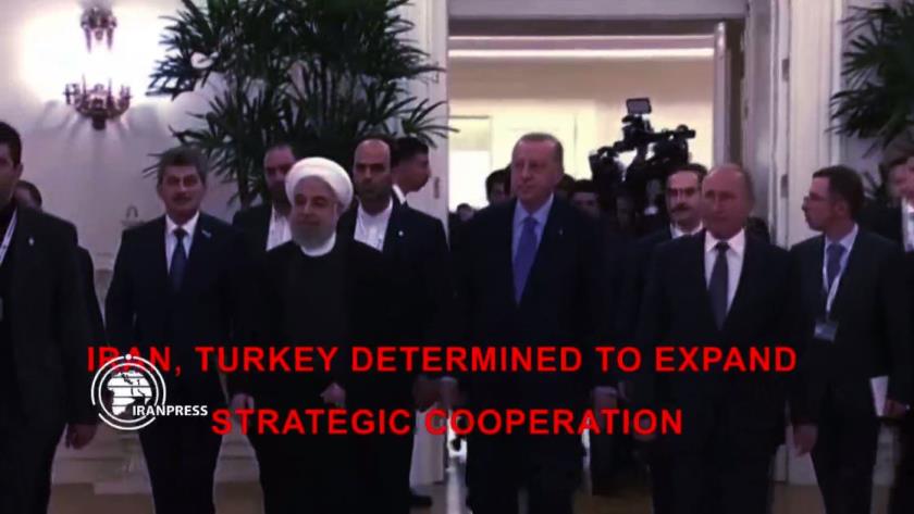 Iranpress: Iran, Turkey determined to expand strategic cooperation