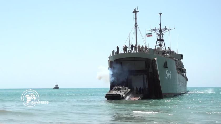 Iranpress: IR.Army Zulfiqar 99 naval military drill at the coast of Makran 