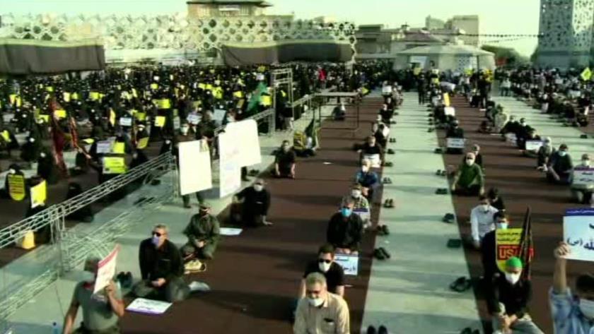 Iranpress: Iranians stage protest against Charlie Hebdo