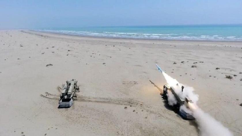 Iranpress: Iran’s Qader coast- to- sea missile successfully fired in military drills 