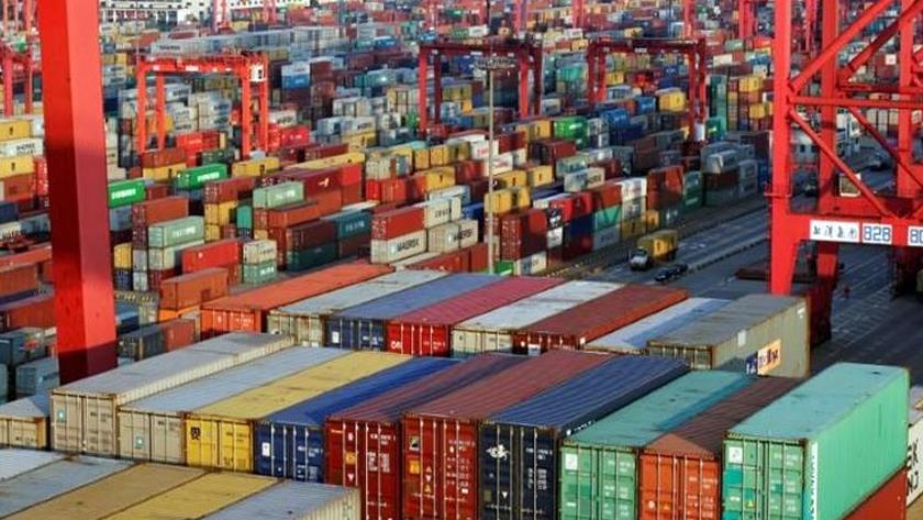 Iranpress: Iran exports $2.5 billion worth of goods to Middle East 