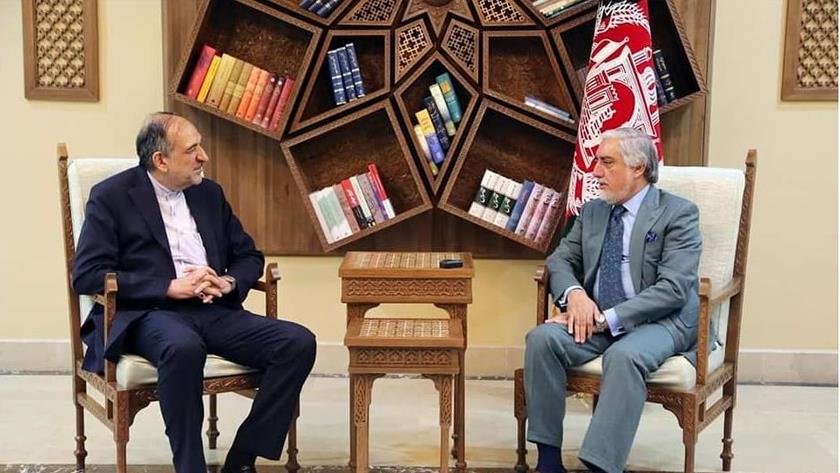 Iranpress: Abdullah Abdullah thanks Iran supporting peace in Afghanistan