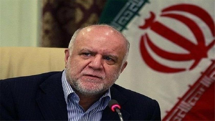 Iranpress: Iran oil ministry signs research contracts to enhance oil recovery: Zangeneh