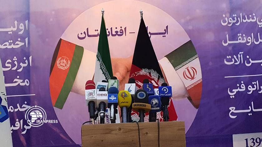 Iranpress: Afghan Acting Foreign Minister emphasizes expansion of cooperation with Iran