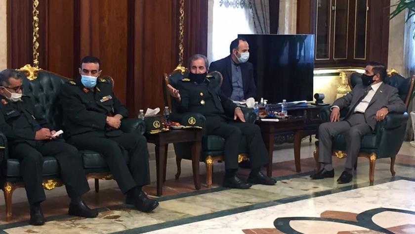 Iranpress: Deputy Chief of Staff of Iranian Armed Forces meets Iraqi Defense Minister