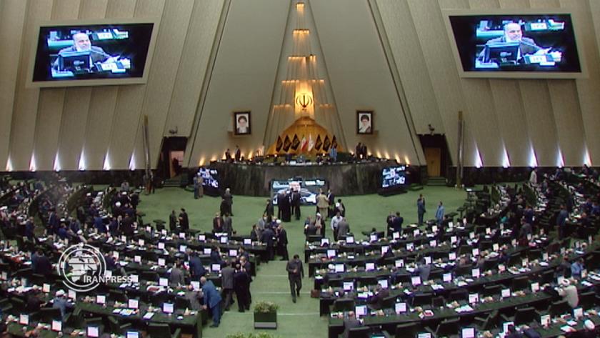 Iranpress: Report: Sunday of Parliament at a glance