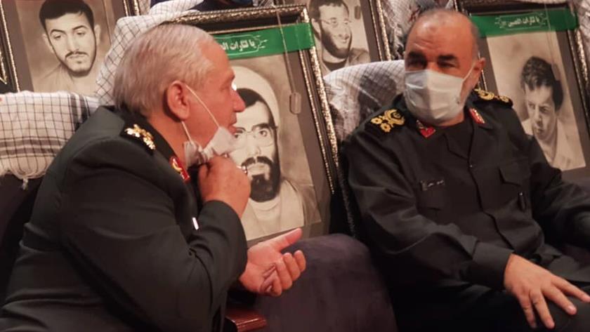 Iranpress: Iran honors war veterans of Holy Defense