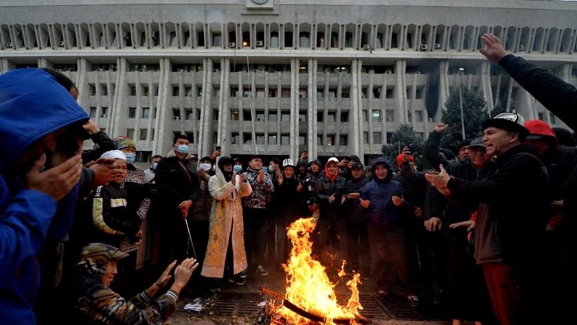Iranpress: One dead in Kyrgyz post-vote clashes: official 