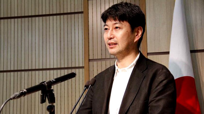 Iranpress: Japanese Iranologist receives Farabi International Festival award