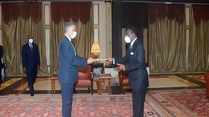 Iranpress: Credentials of accredited ambassador of Iran presented to the President of Equatorial Guinea