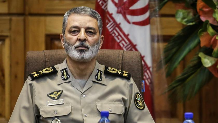 Iranpress: Army Cmdr: Respect to territorial integrity is one Iran