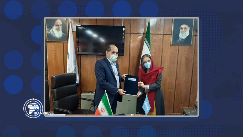Iranpress: Iran Education Ministry, UNICEF sign MoU
