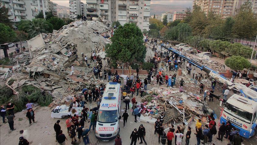 Iranpress: 4 killed, 152 injured in earthquake shaking Turkey