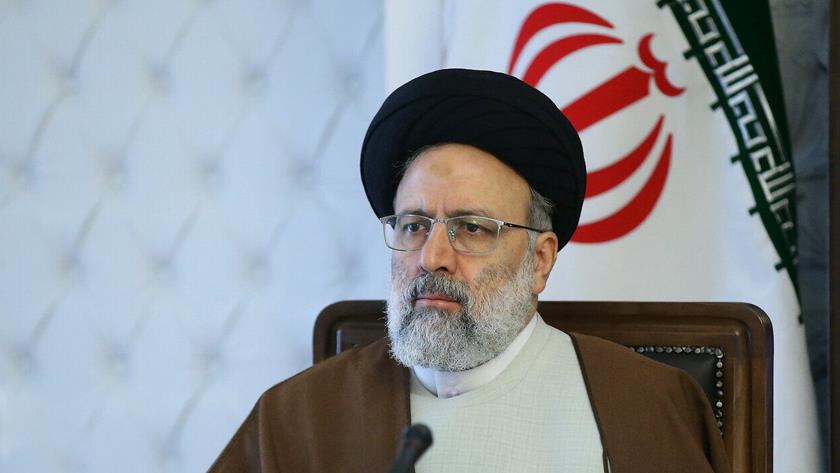 Iranpress: Judiciary chief stresses people