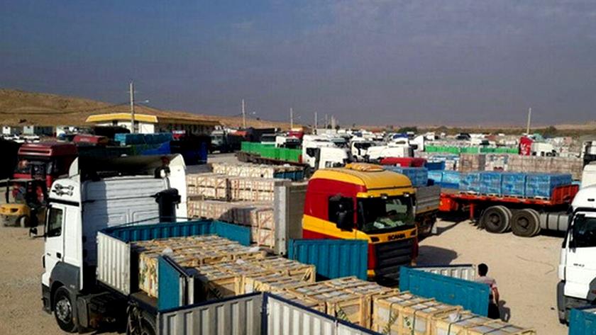 Iranpress: Iran, Iraq trading exchanges through Sumar crossing on the rise