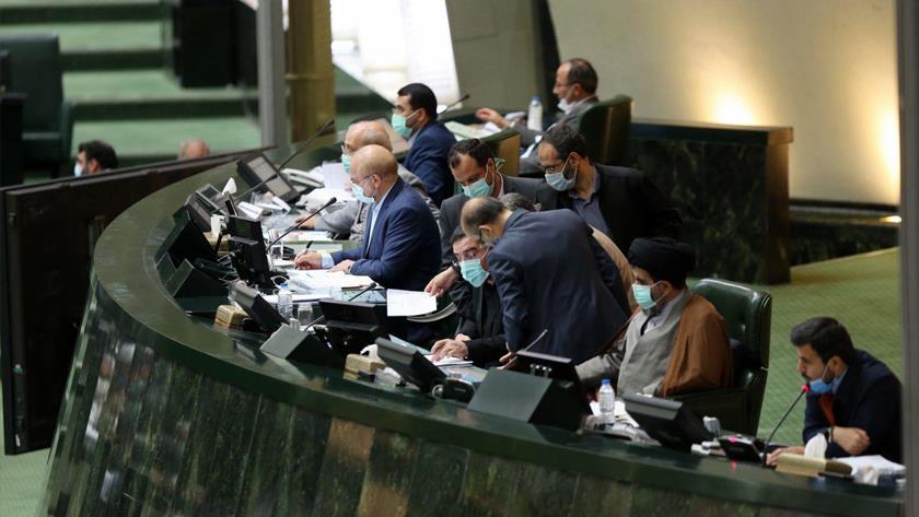Iranpress: Iran’s Parliament approves budget reform bill