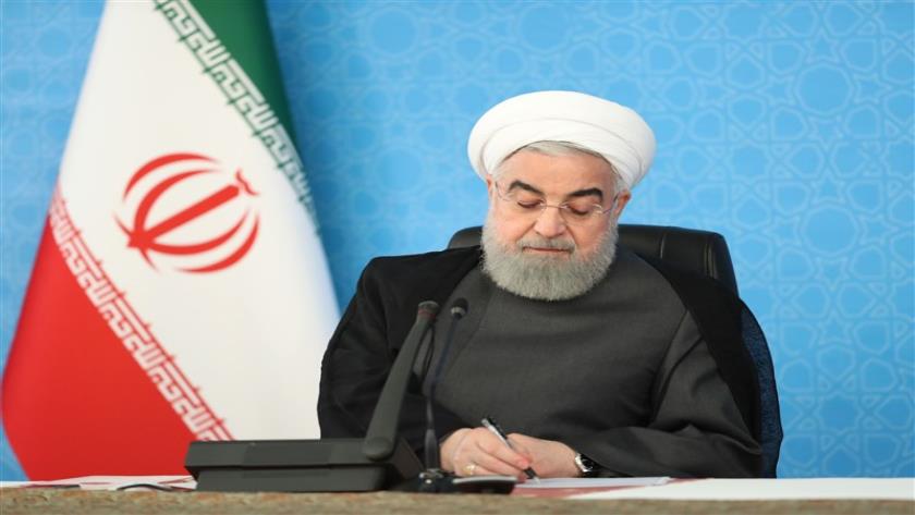 Iranpress: President Rouhani congratulates Oman on National Day