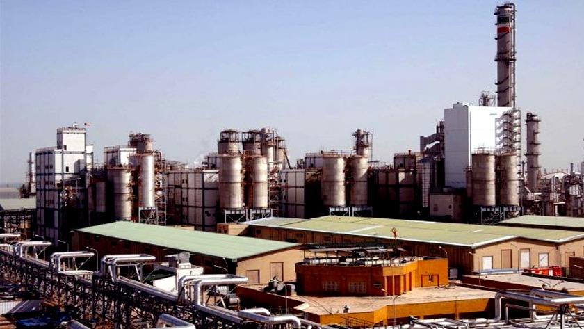 Iranpress: Iranian petrochemical plant operates at 104% of capacity