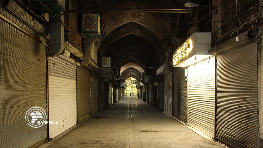 Iranpress: Tehran Grand Bazar in lockdown