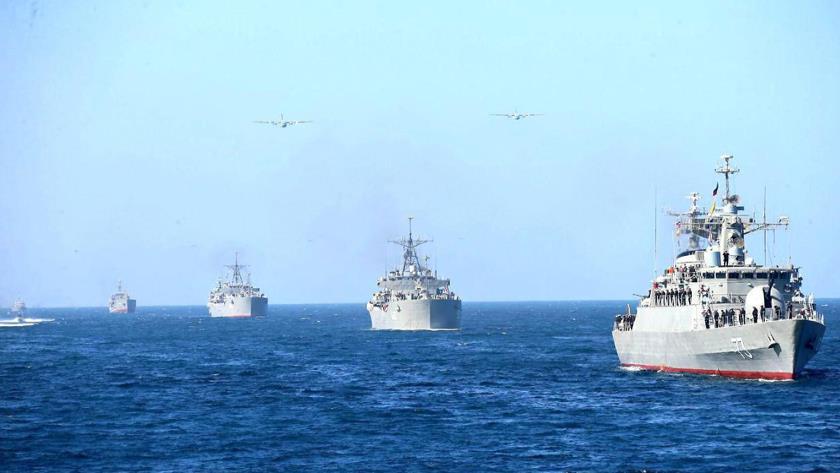 Iranpress: Iranian Navy transmits message of peace to world