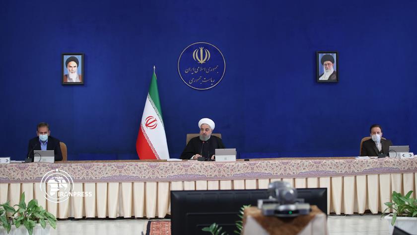 Iranpress: President Rouhani expresses opposition to Parliament