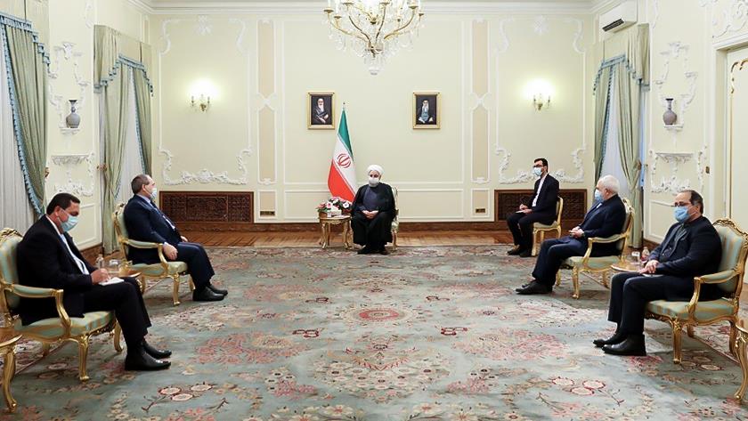 Iranpress: Rouhani: Iran-Syria relations, strategic