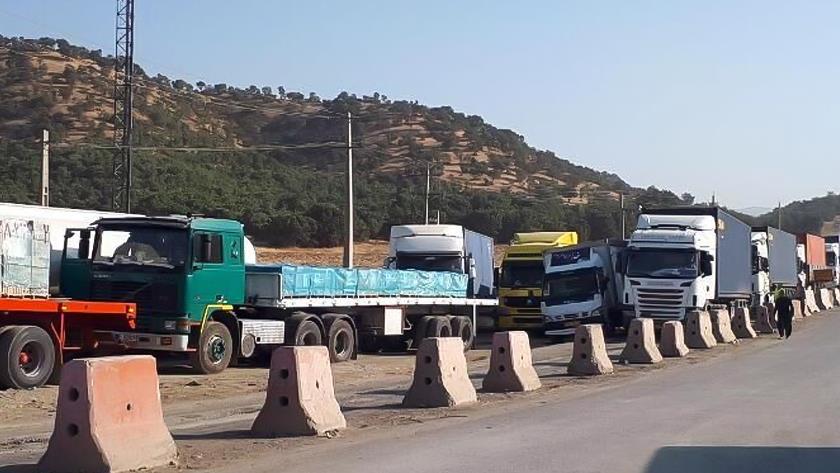 Iranpress: Over 2 million tons of goods exported from Kurdistan Customs