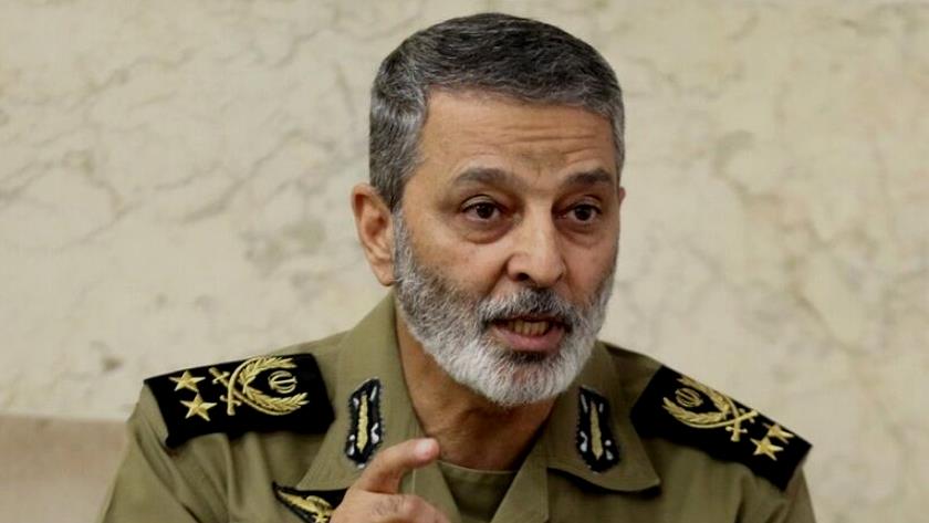 Iranpress: Iranian nation never spare pure blood of its brilliant offspring: Commander of Army