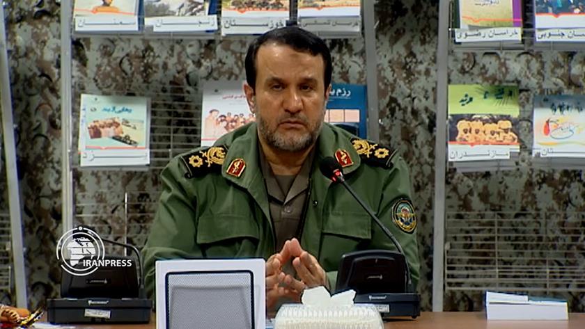Iranpress: Military official: We never let any one distort Sacred Defense