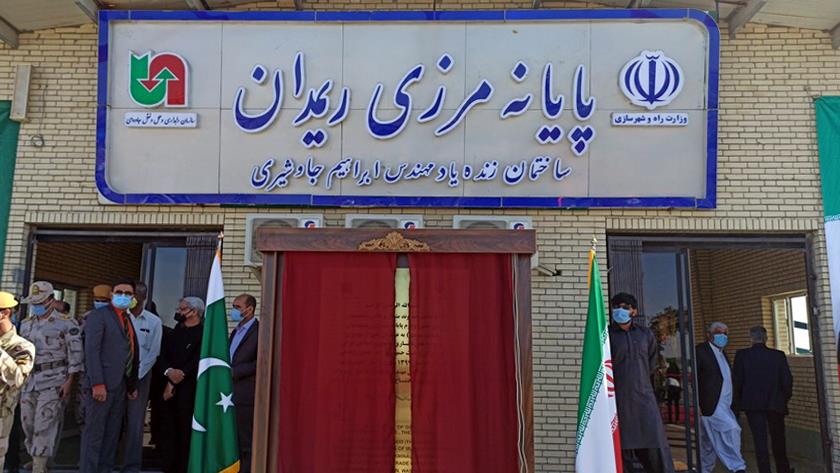 Iranpress: Iran-Pakistan new border crossing boosts trade