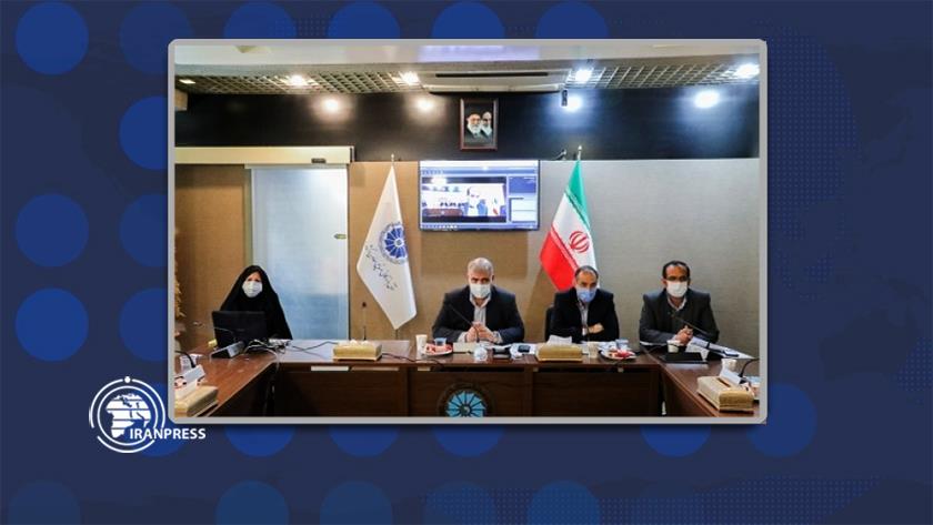 Iranpress: Iranian consulate in Karbala cooperates with private sector activists, merchants