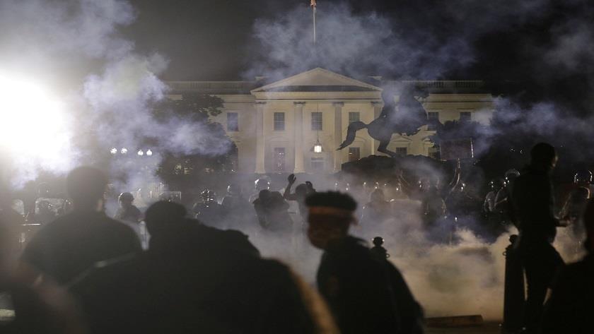 Iranpress: Washington DC is under curfew amid Capitol Hill chaos