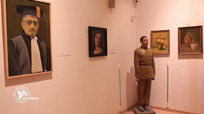 Iranpress: Kerman Museum of Contemporary Art; precious Iranian works show