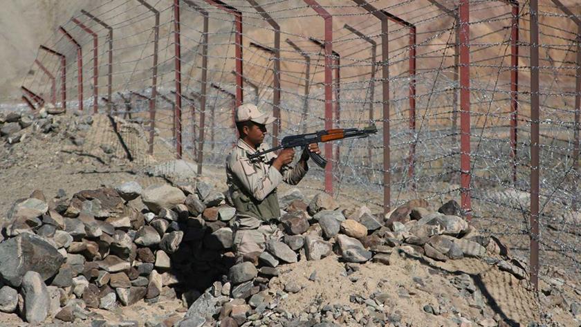 Iranpress: Iranian Border Guard martyred while on duty