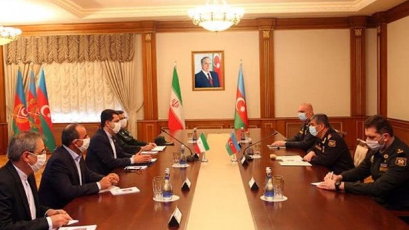 Iranpress: Iran, Azerbaijan discuss military and military-technical co-op