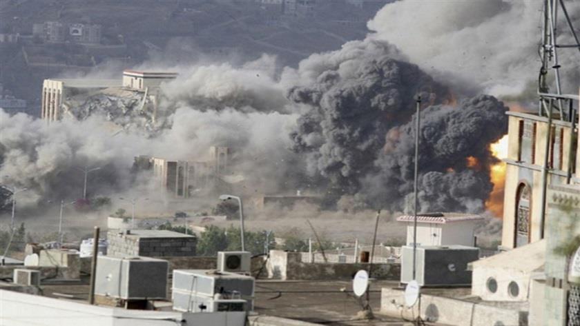 Iranpress: Saudi fighter jets bomb Sanaa airport