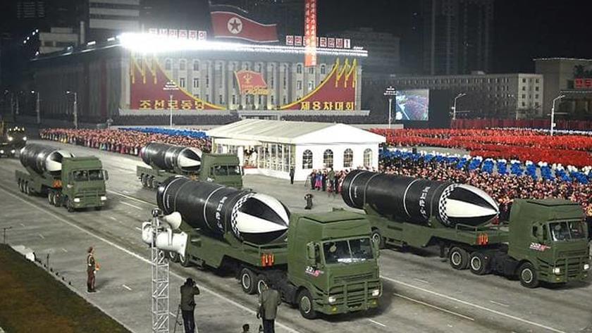 Iranpress: North Korea parades new submarine-launched missile