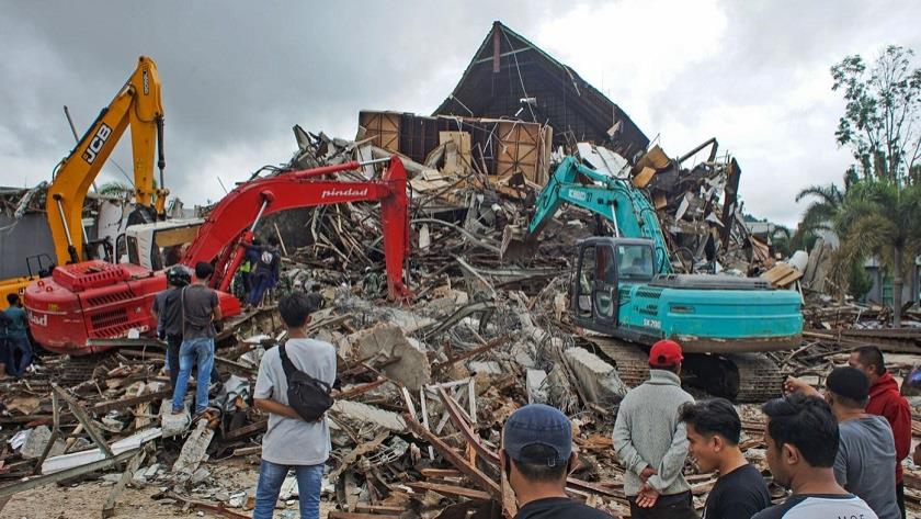 Iranpress: Iran announces readiness to assist Indonesian quake victims