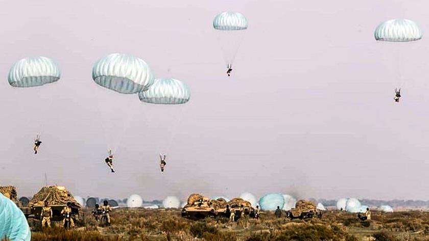 Iranpress: Iran kicks off 1st joint airborne brigade offensive operation 