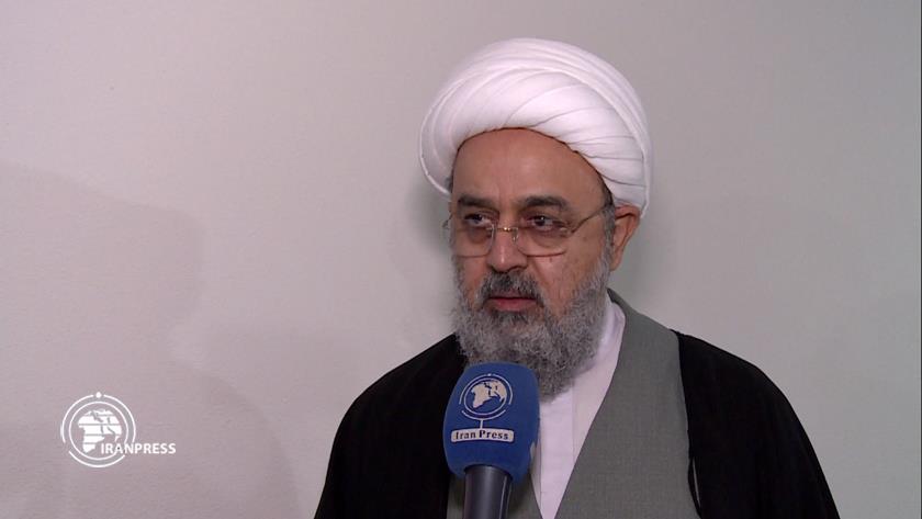 Iranpress: Martyr Soleimani created unity among all Islamic schools: Cleric