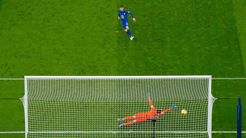 Iranpress: Tottenham 0-1 Chelsea: Jorginho penalty extends Tuchel