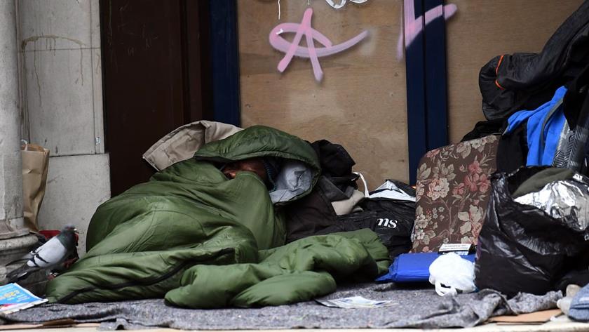 Iranpress: Homeless in UK struggle without emergency help during pandemic