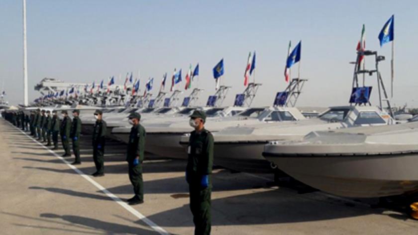 Iranpress: IRGC Navy equipped with combat vessels