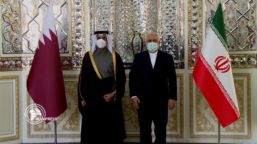 Iranpress: Qatari foreign minister meets with Iran’s Zarif in Tehran